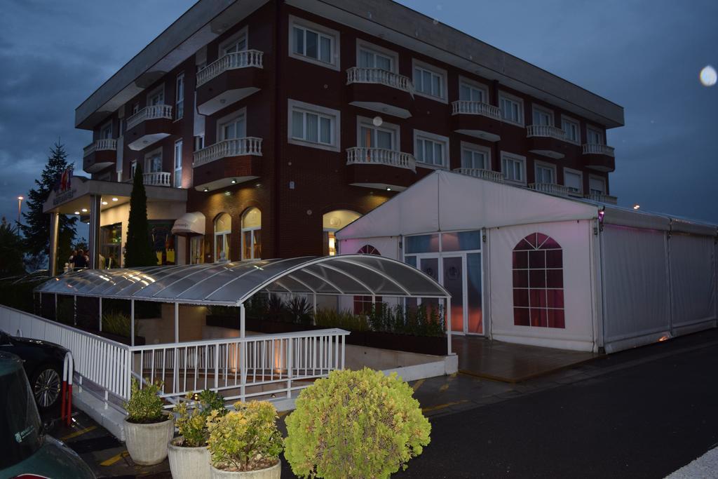 Hotel Camino Real Arcahueja Екстер'єр фото