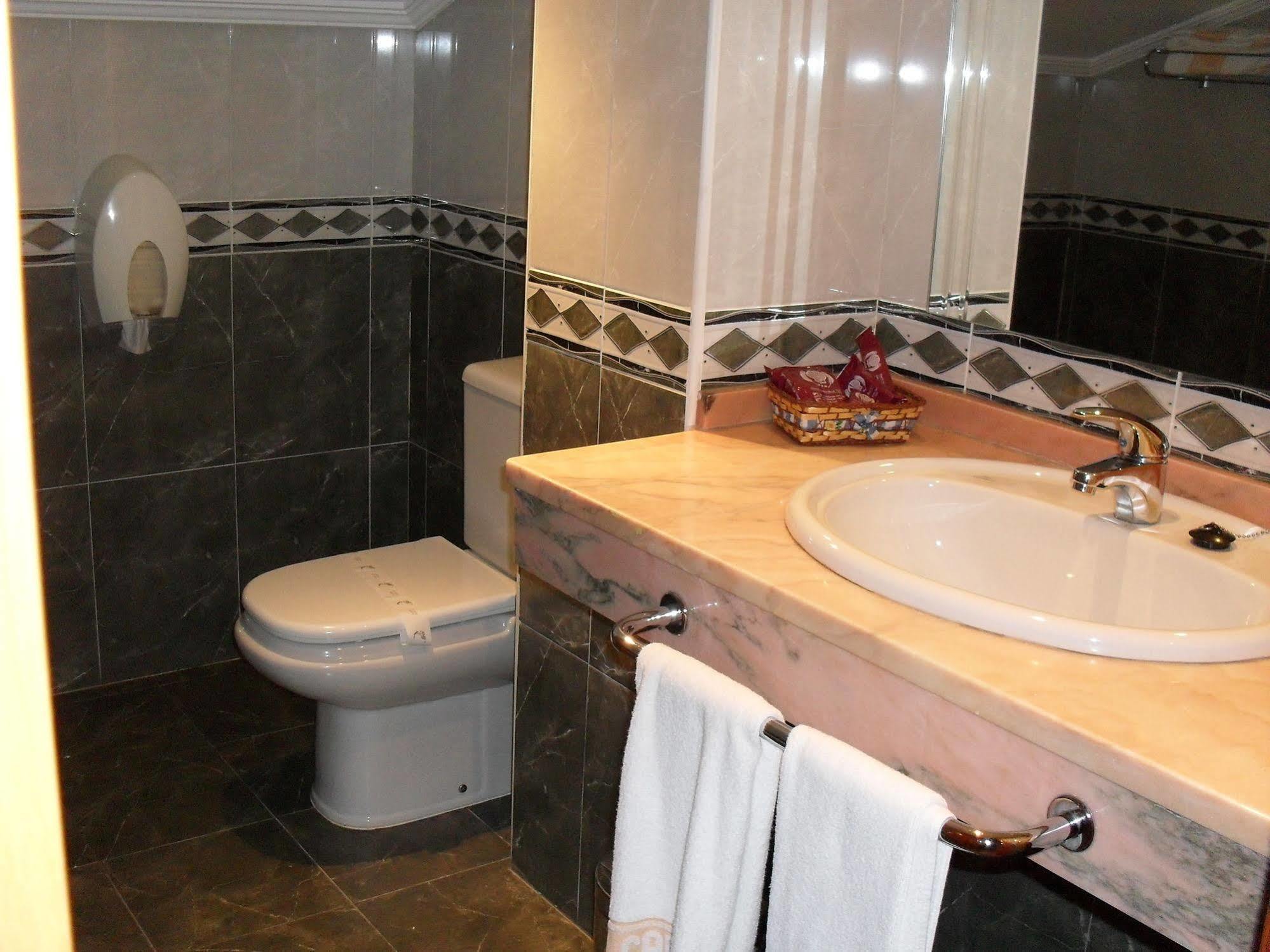 Hotel Camino Real Arcahueja Екстер'єр фото