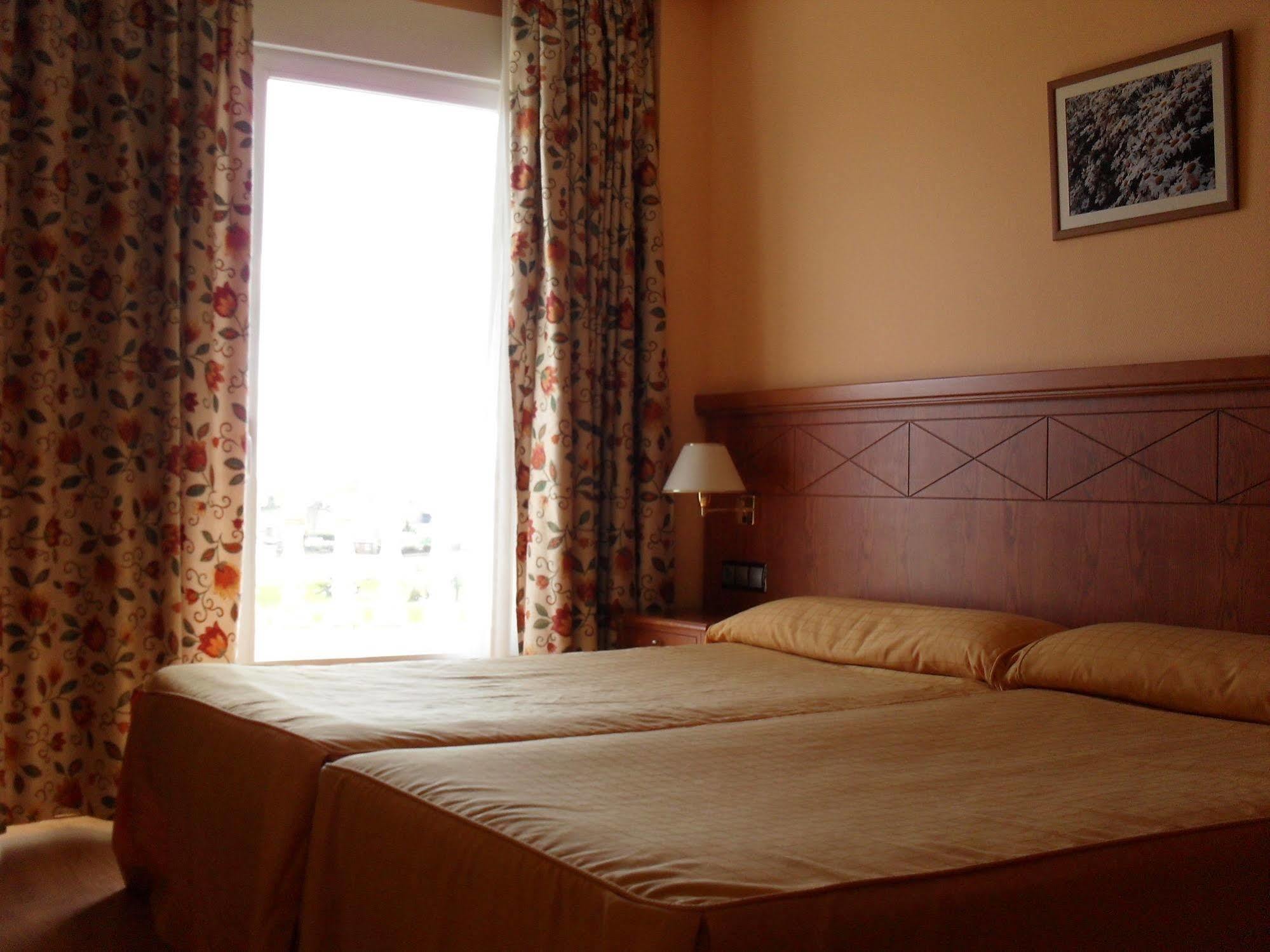 Hotel Camino Real Arcahueja Екстер'єр фото