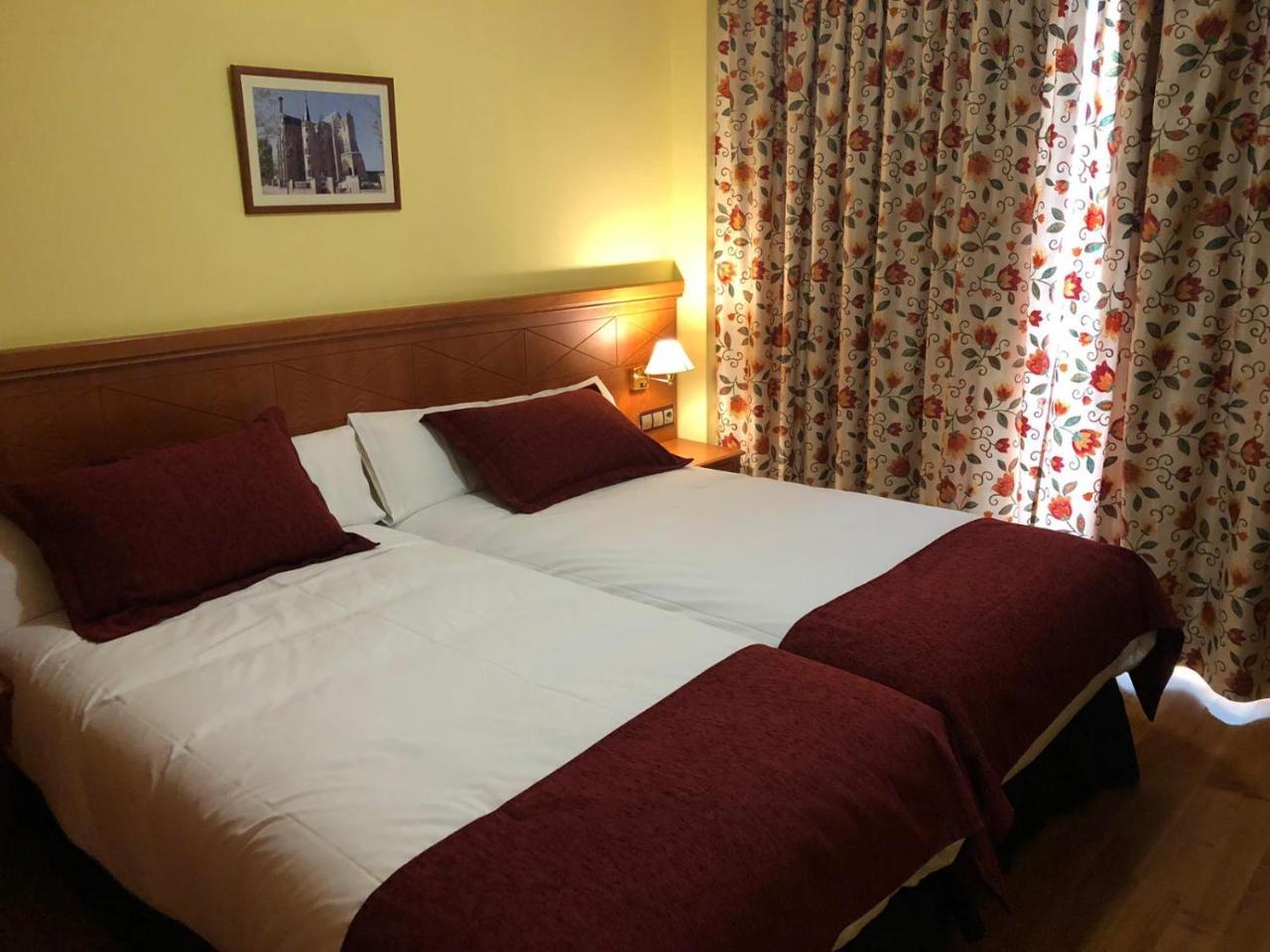 Hotel Camino Real Arcahueja Екстер'єр фото