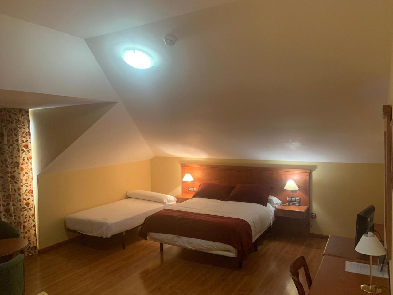 Hotel Camino Real Arcahueja Екстер'єр фото